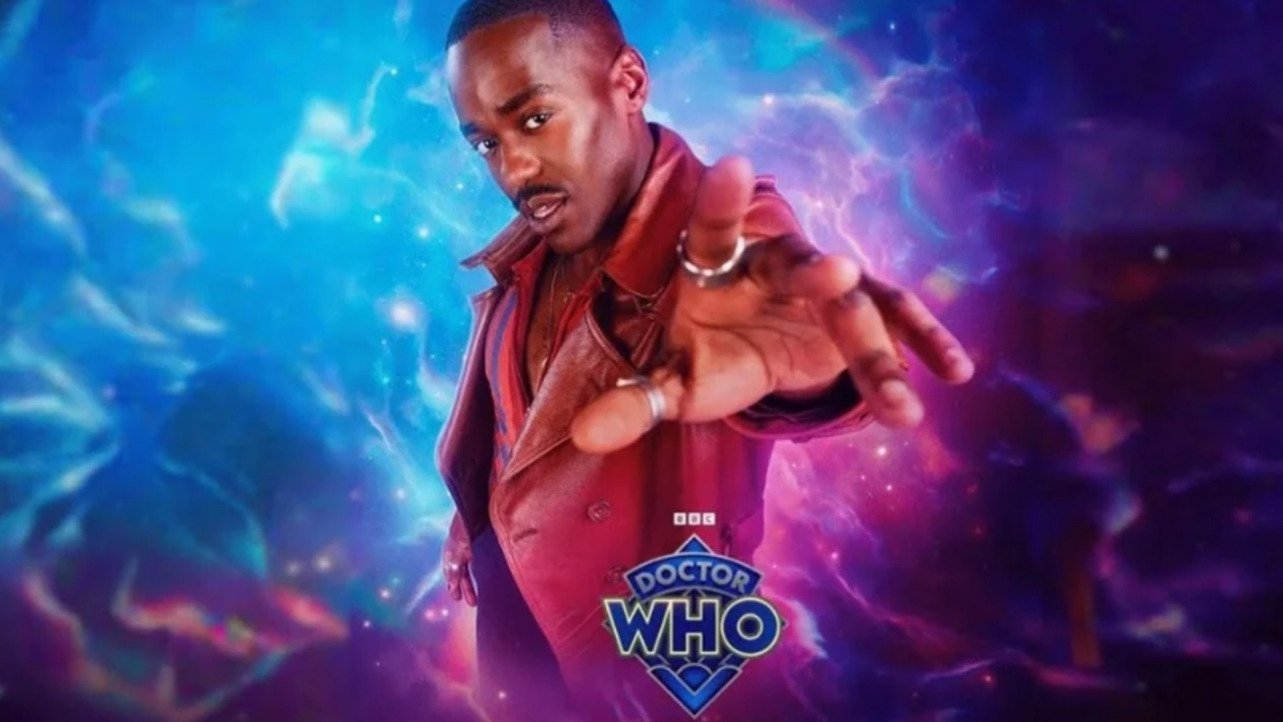 Doctor Who: The Robot Revolution background