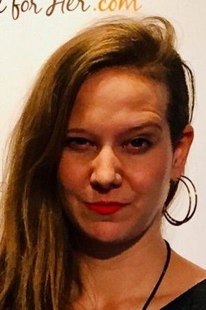 et billede af Ava Mir-Ausziehen