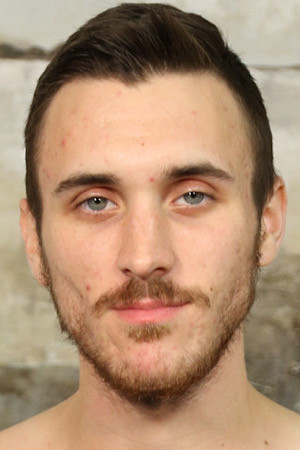 et billede af Braxton Adams