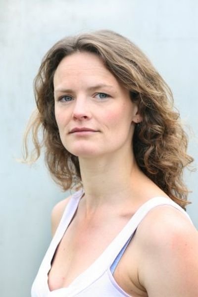 et billede af Nellie Burroughes