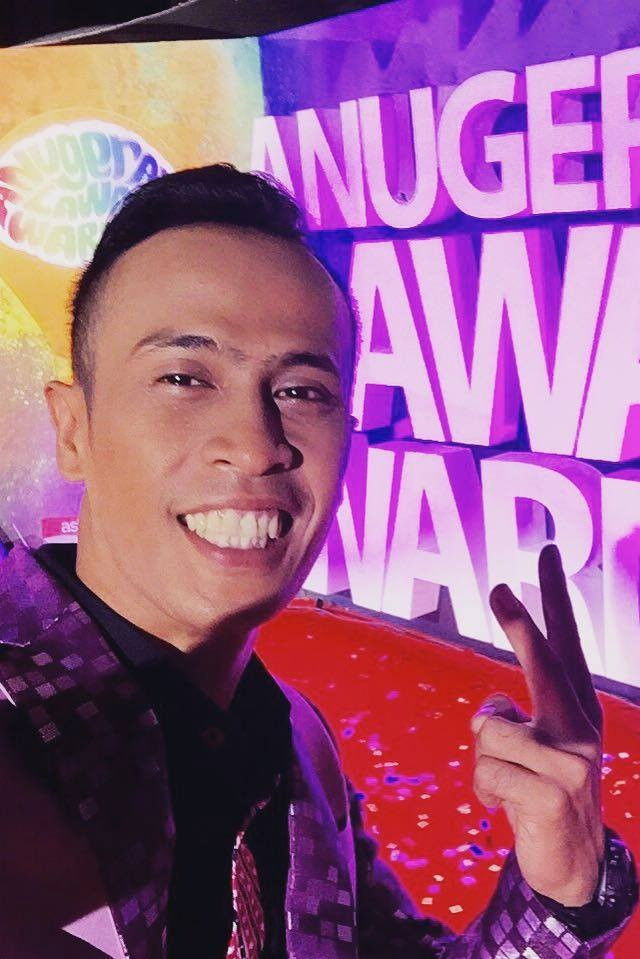 et billede af Achey Bocey