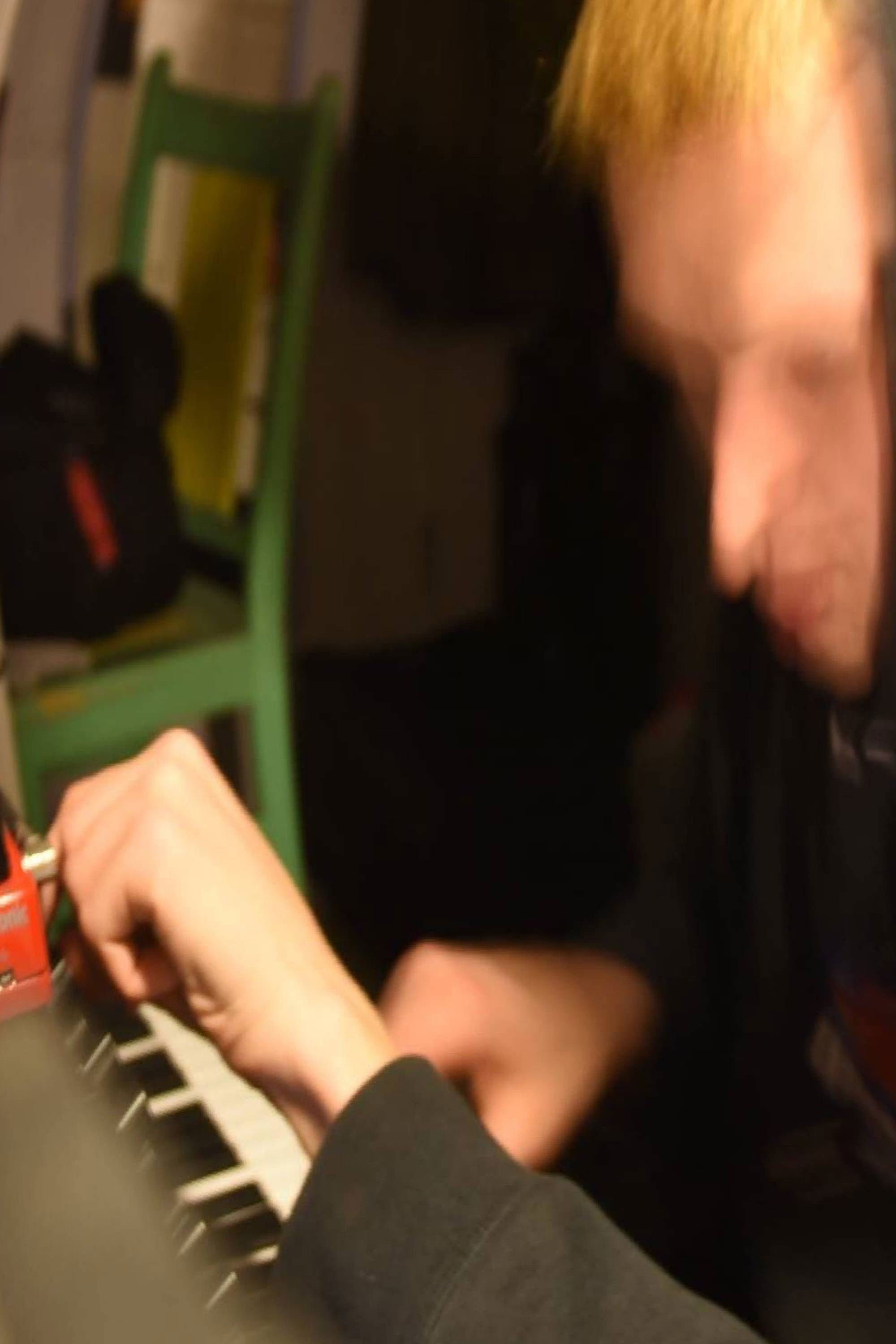 et billede af Ethan W. Olsen