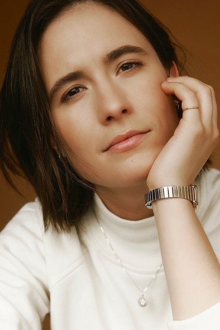 et billede af Camille Léonard