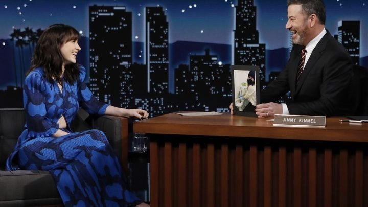 Jimmy Kimmel Live! - Season 20 Episode 53 : Rachel Brosnahan; Eric André; Damon Albarn