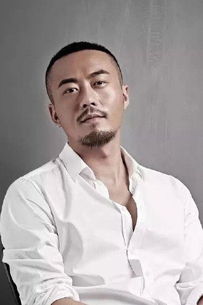 et billede af Wang Jing