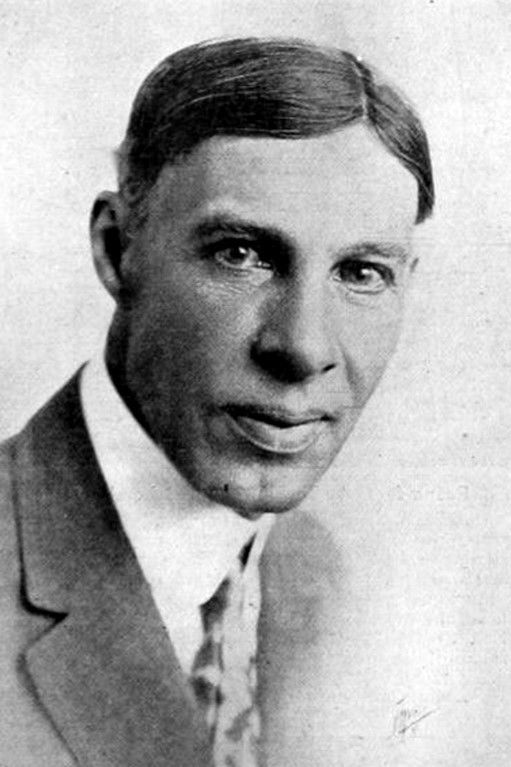 et billede af Edward Warren