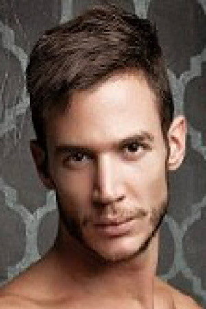 Demian Holt