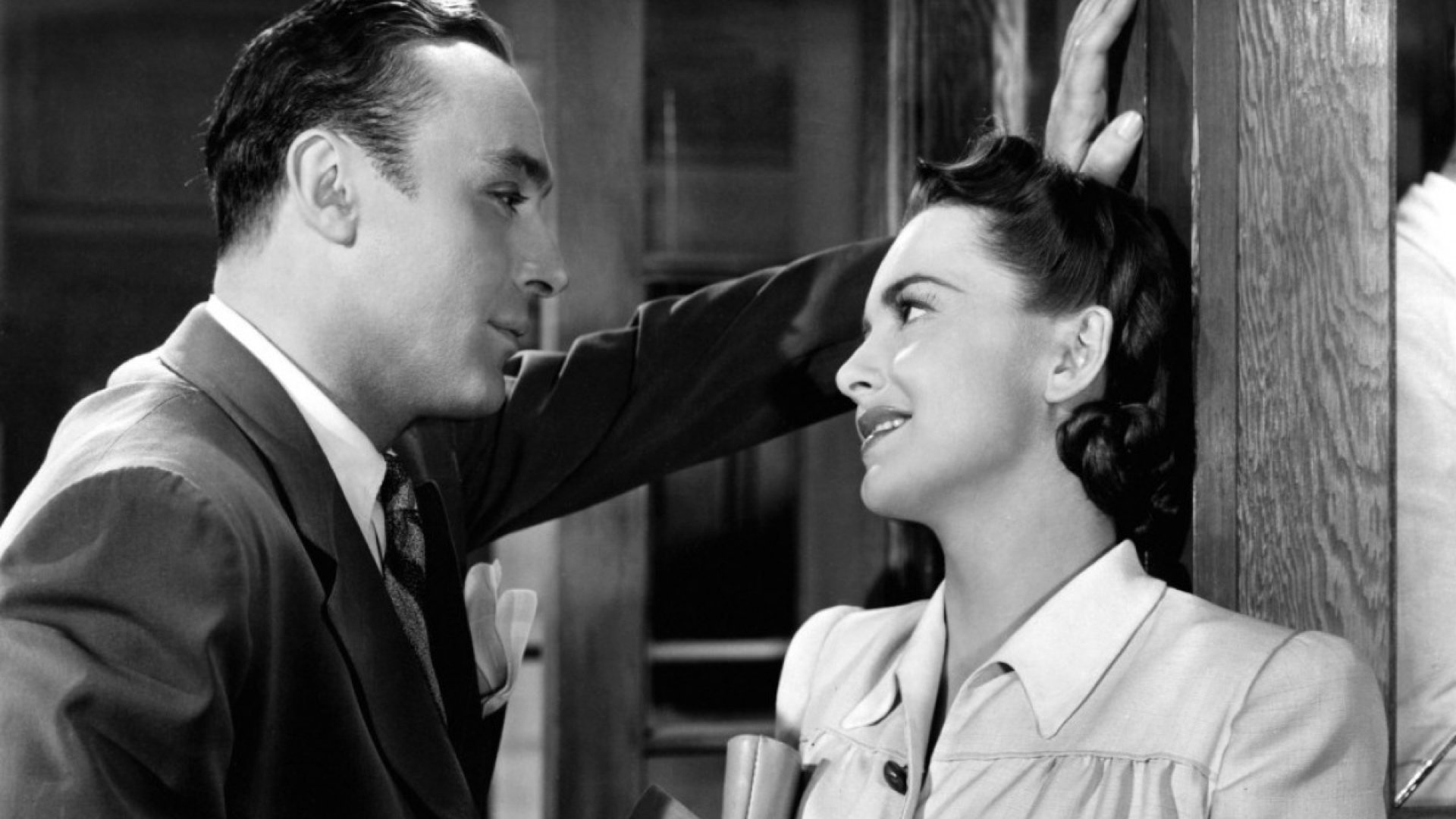 Hold Back the Dawn (1941)