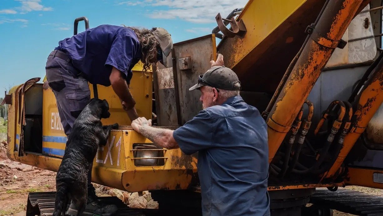 Gem Hunters Down Under