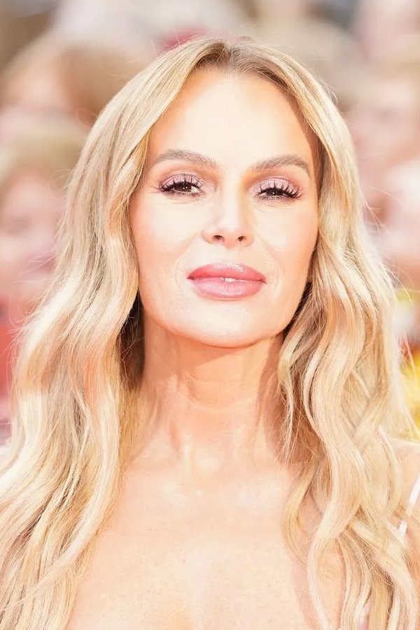et billede af Amanda Holden