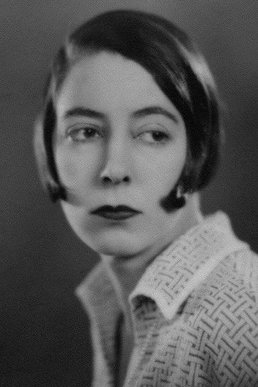 et billede af Gwen Farrar