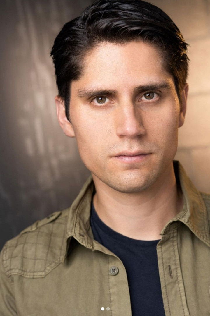 et billede af Manuel J. Esparza