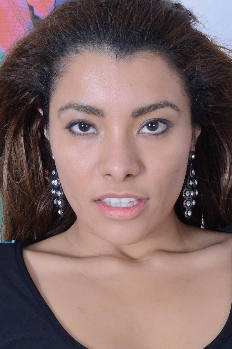 et billede af Maya Morena