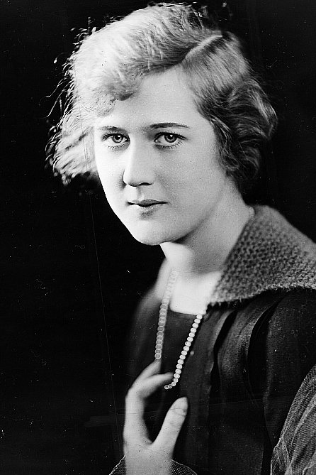 et billede af Mary MacLaren