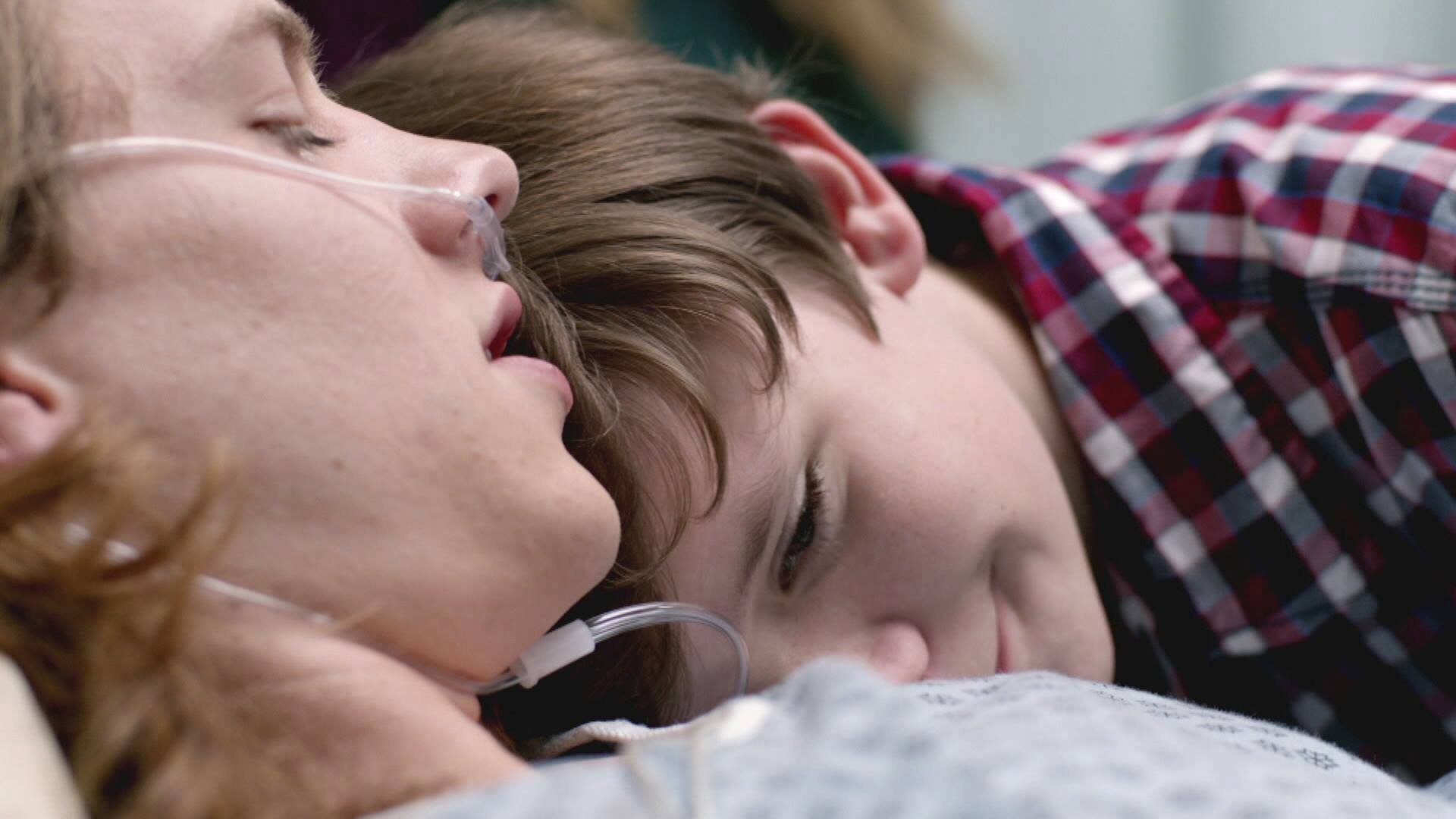 Thumbnail for One Hour Photo Season 1 Episode 12