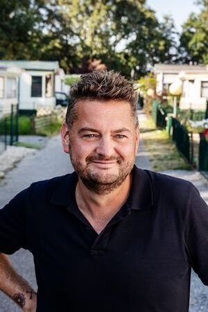 Kristof Dewamme's picture in the cast