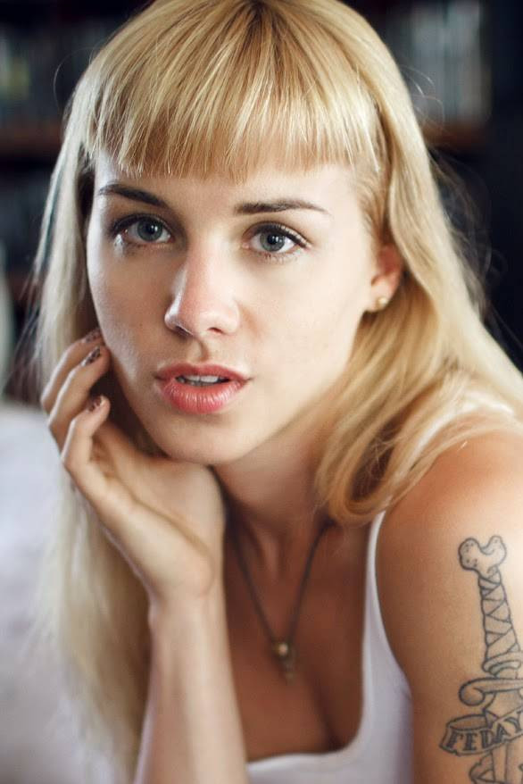 et billede af Flux Suicide