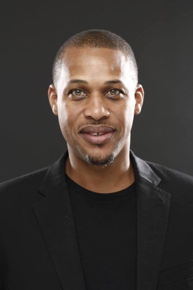 et billede af Rege Lewis