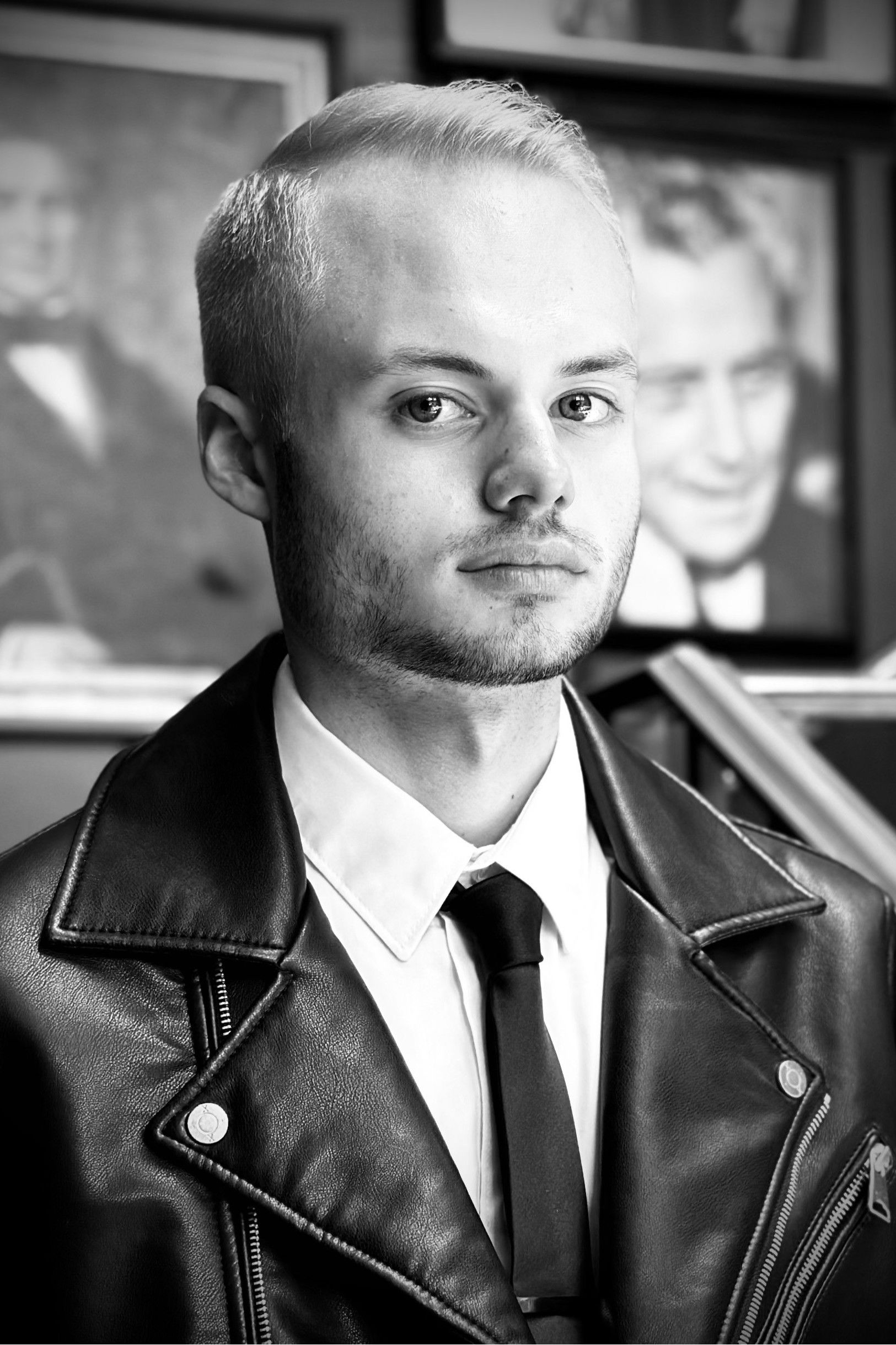 et billede af Ash Hyla