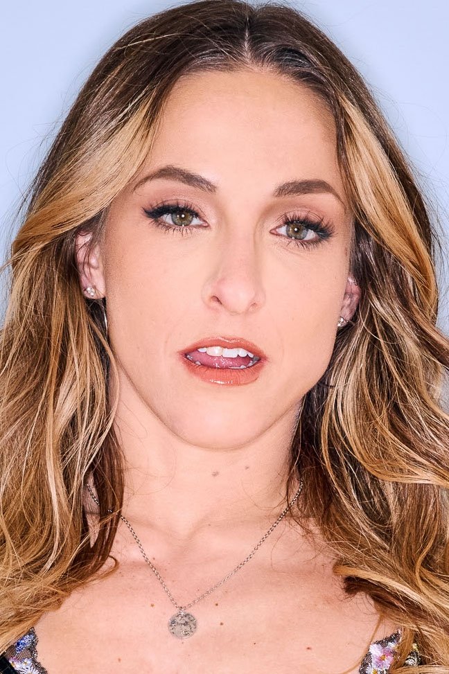 et billede af Alexis James