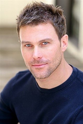 et billede af Kirk Enochs