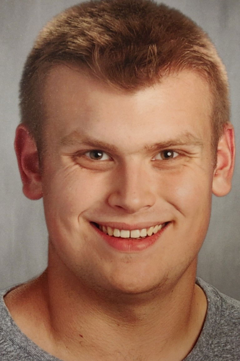 et billede af Carter Logan Cox