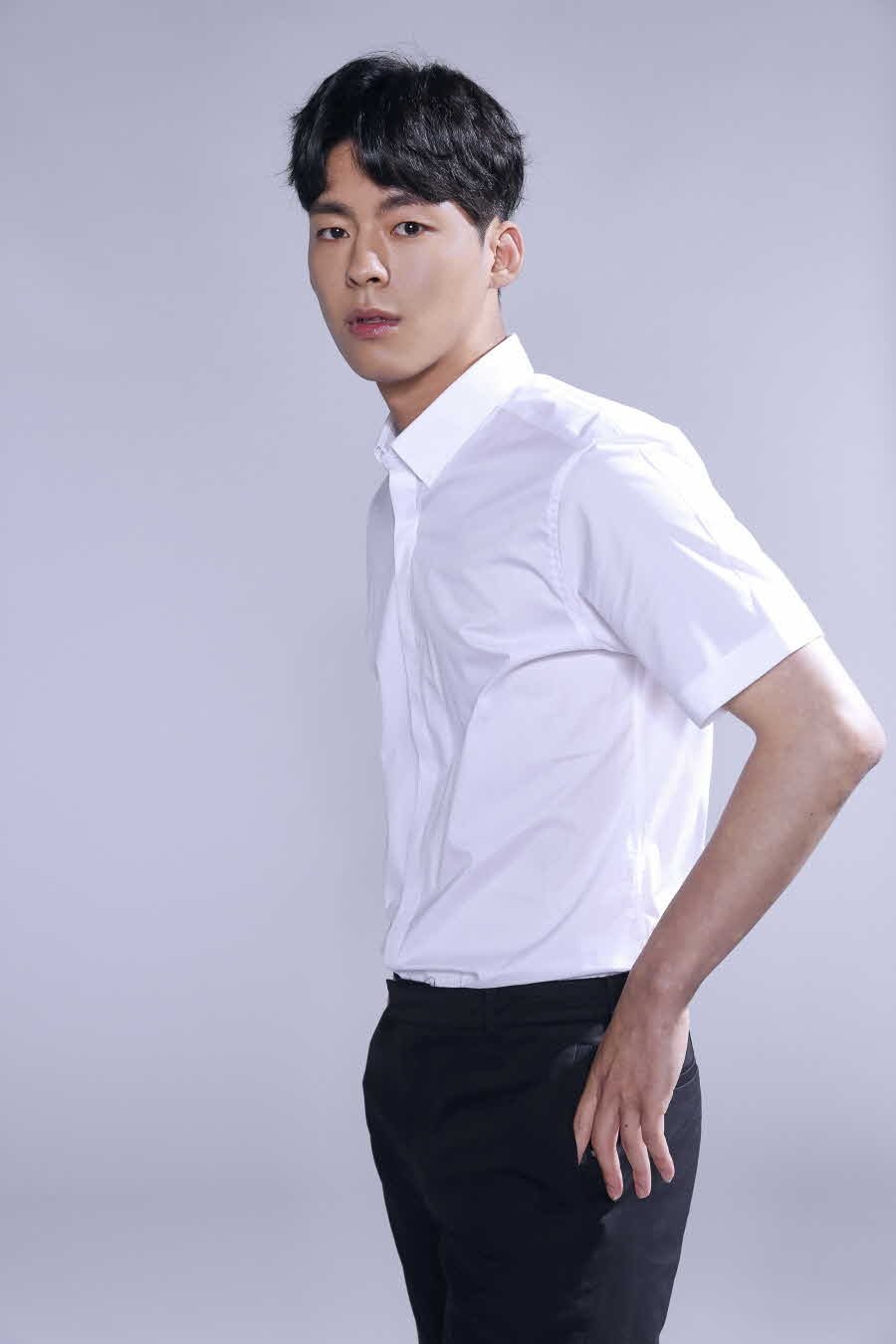 Jo Ki-sung's picture in the cast