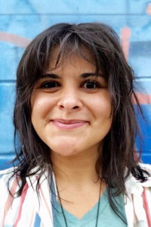 et billede af Esra Saydam