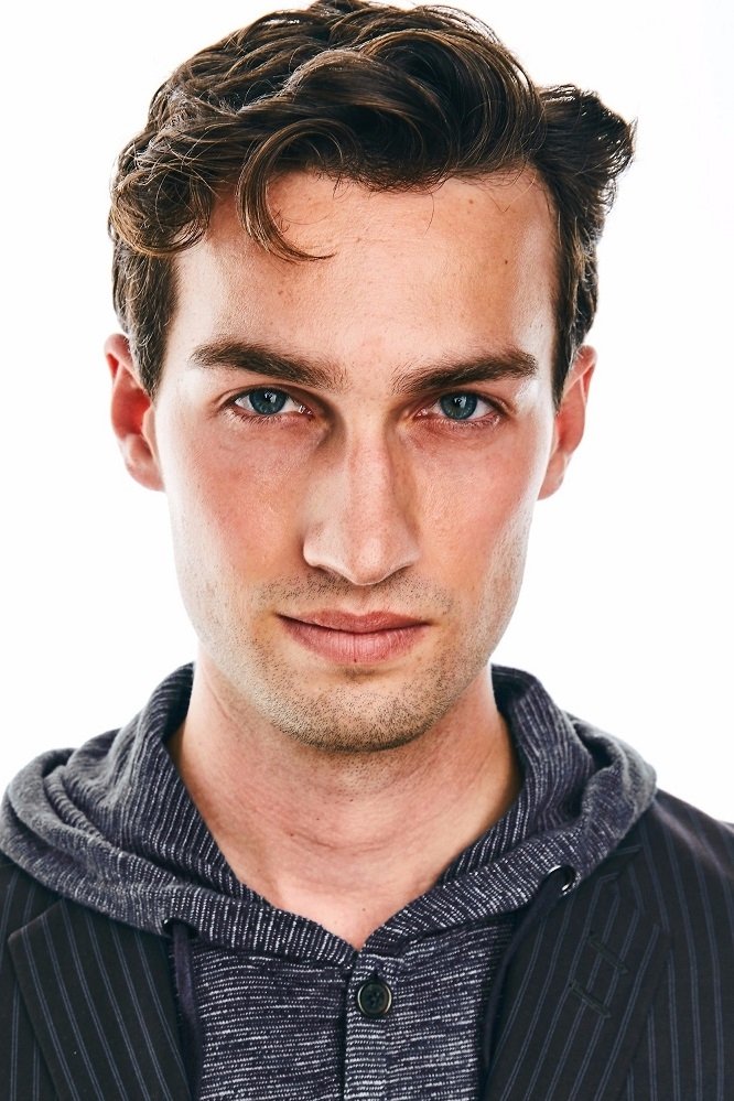 Kyle Horne's picture in the cast