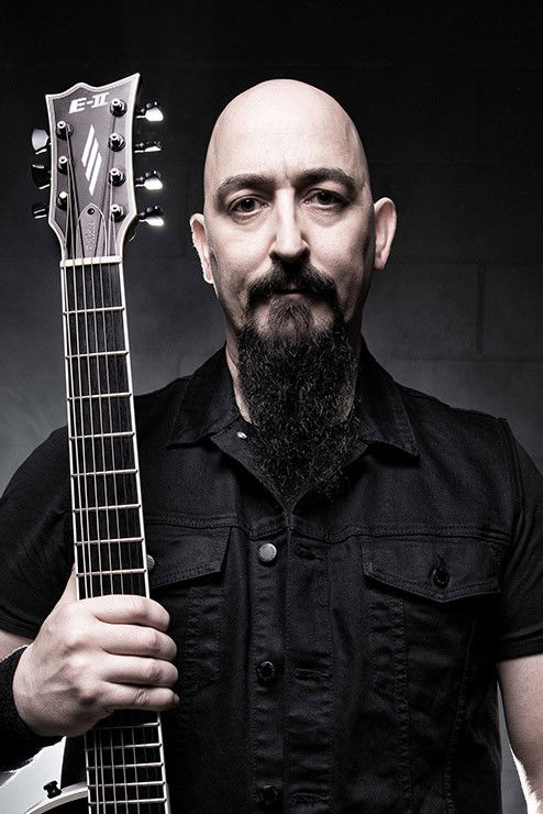 et billede af Aaron Aedy