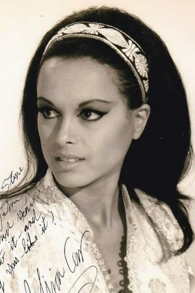 Aliza Gur