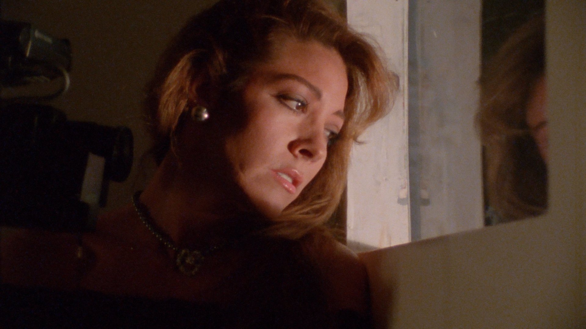 Deadly Embrace (1989)