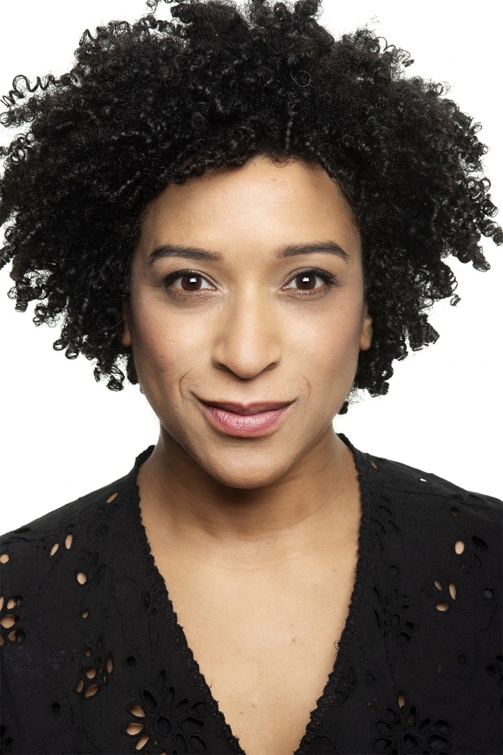Sarah Paul's picture in the cast