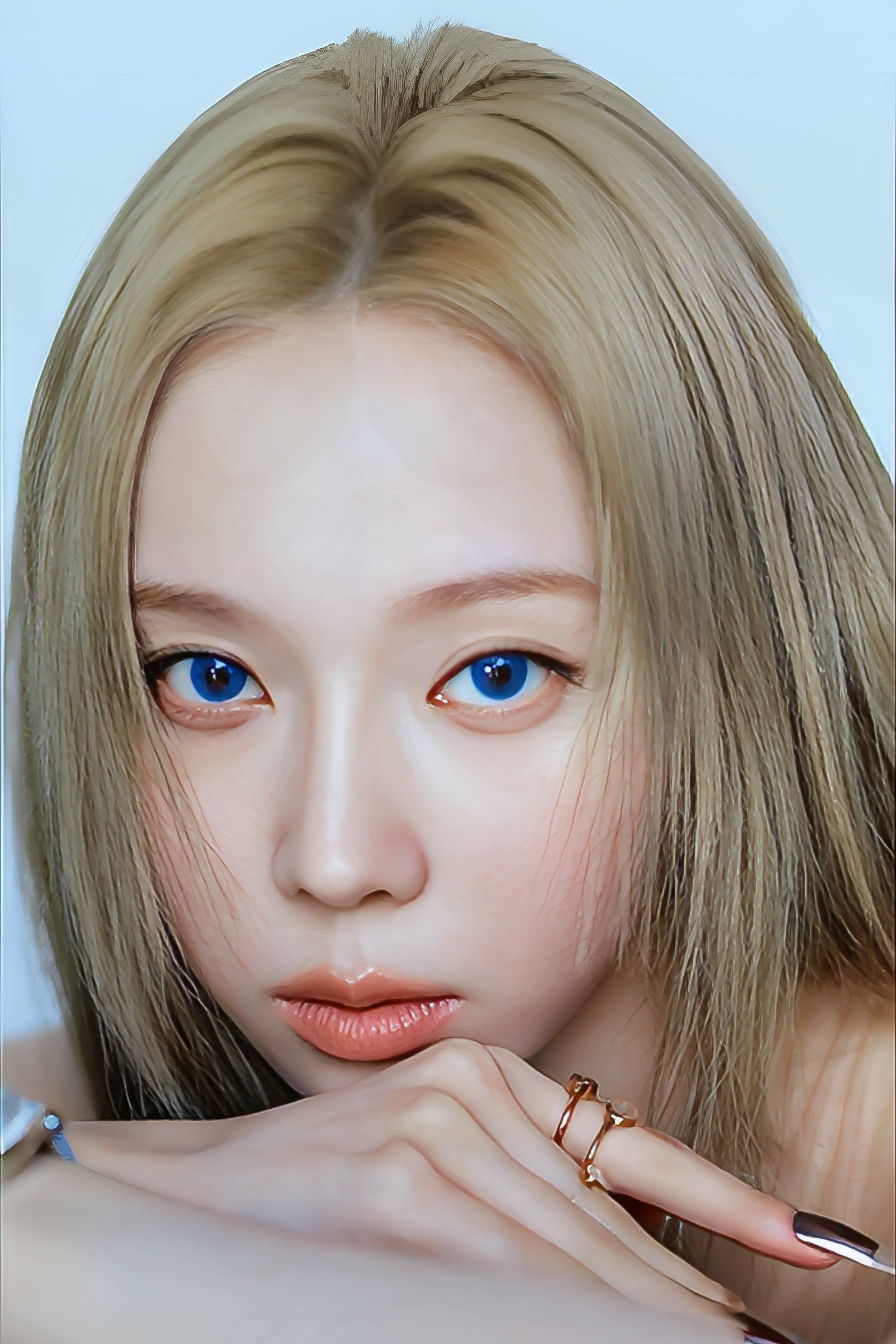 윈터's picture in the cast