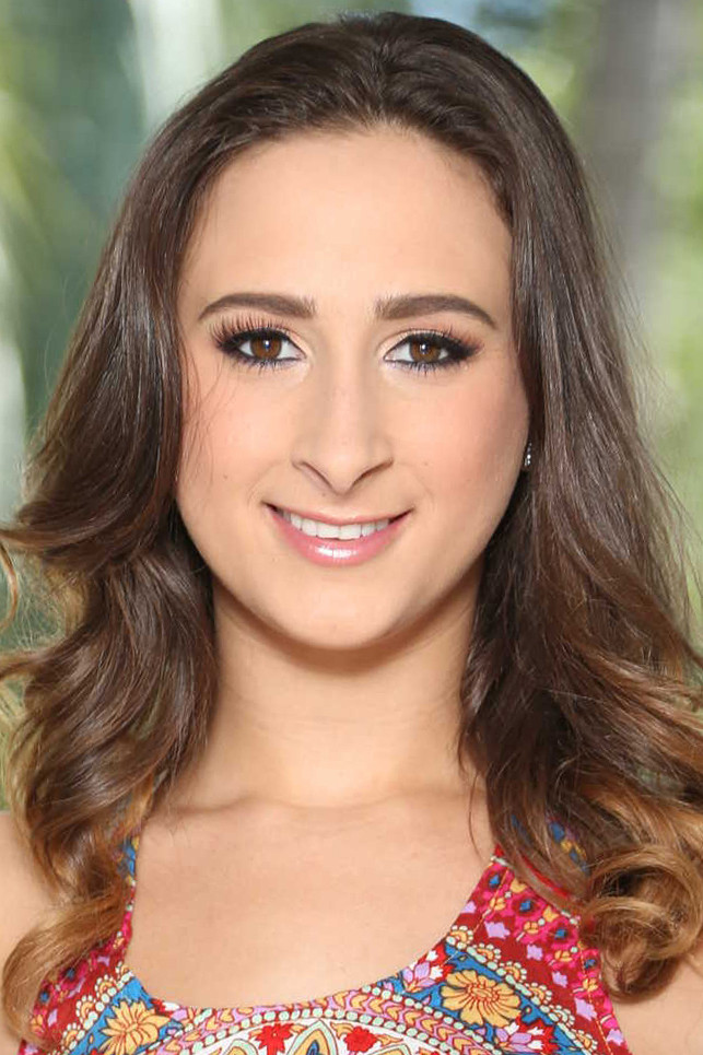 et billede af Ashley Adams