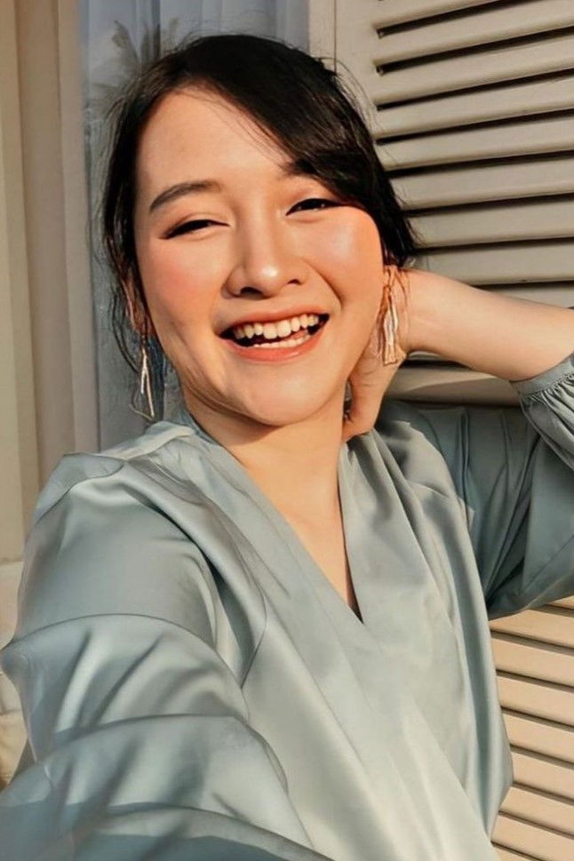 et billede af Devi Kinal Putri