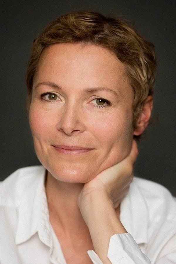 Katrine Bach