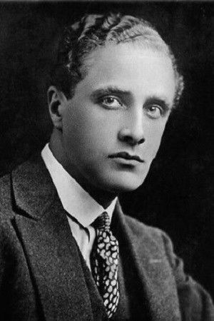 et billede af Owen Nares