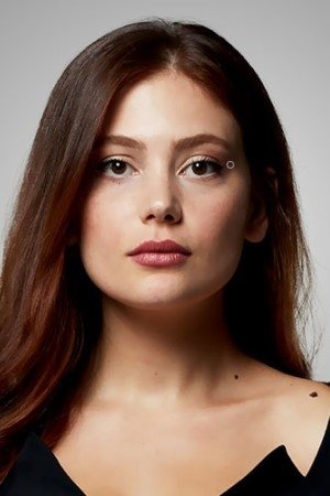 et billede af Eda Şölenci