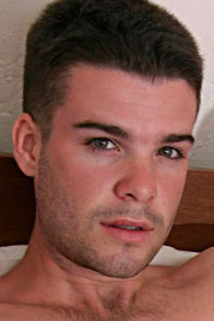 et billede af Bryan DiPardo