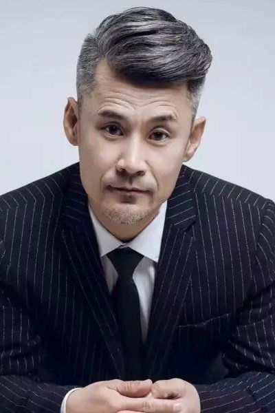 et billede af Dong Xueyong