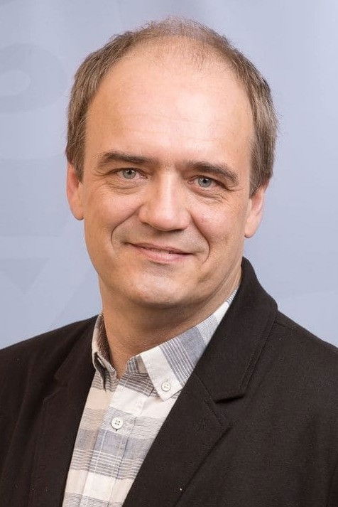 et billede af Hirvo Surva