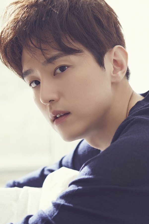 et billede af Kwon Yul