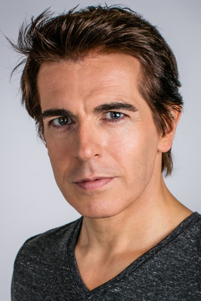 et billede af Sean Francis George