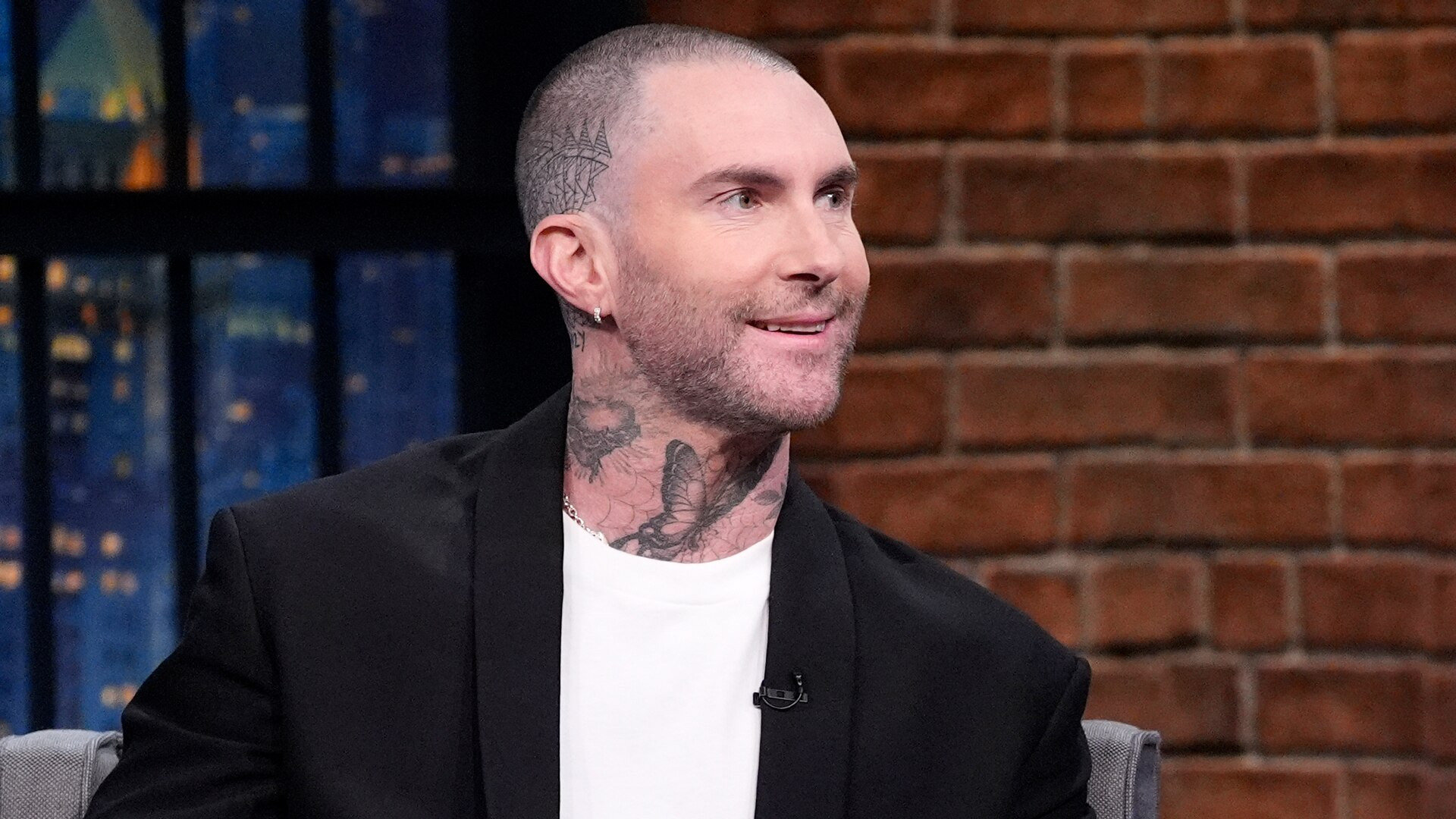 Late Night with Seth Meyers Season 12 :Episode 83  Adam Levine, Martha Stewart