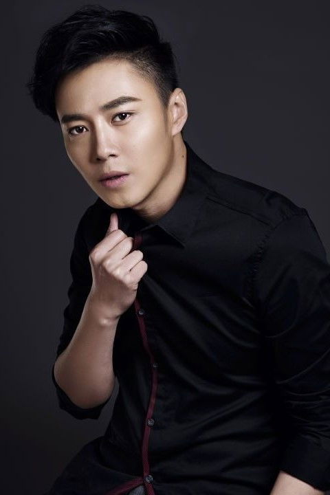 et billede af Li Tiannuo