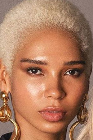 et billede af Julia Ogun