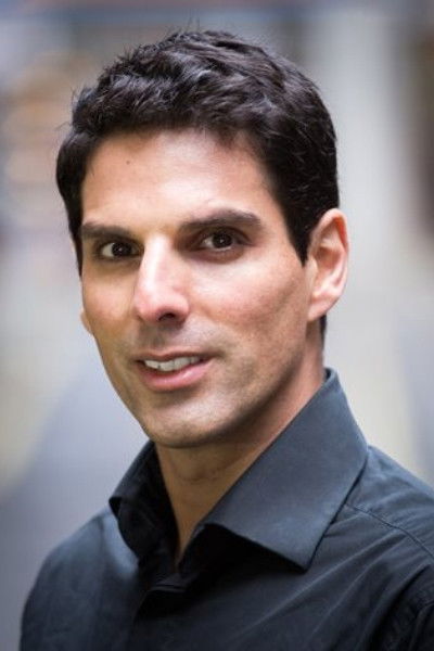 et billede af Yiannis Morgan