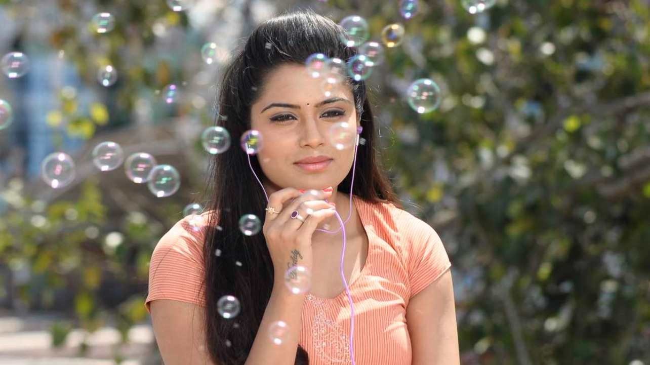 Aarambame Attagasam (2017)
