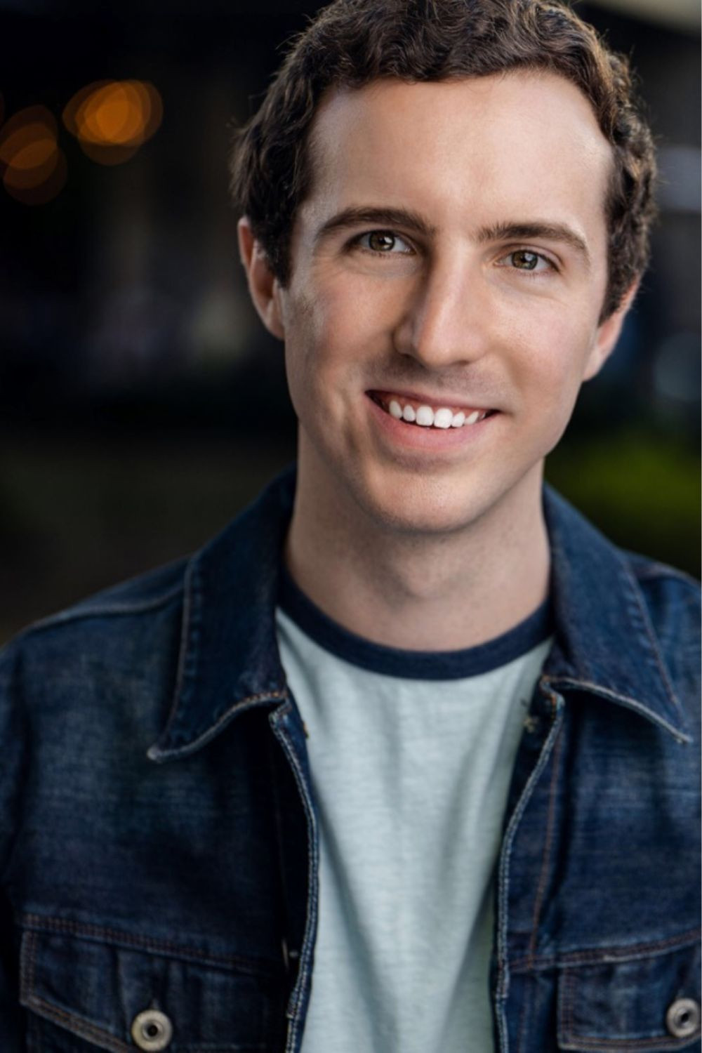 et billede af John Mayo